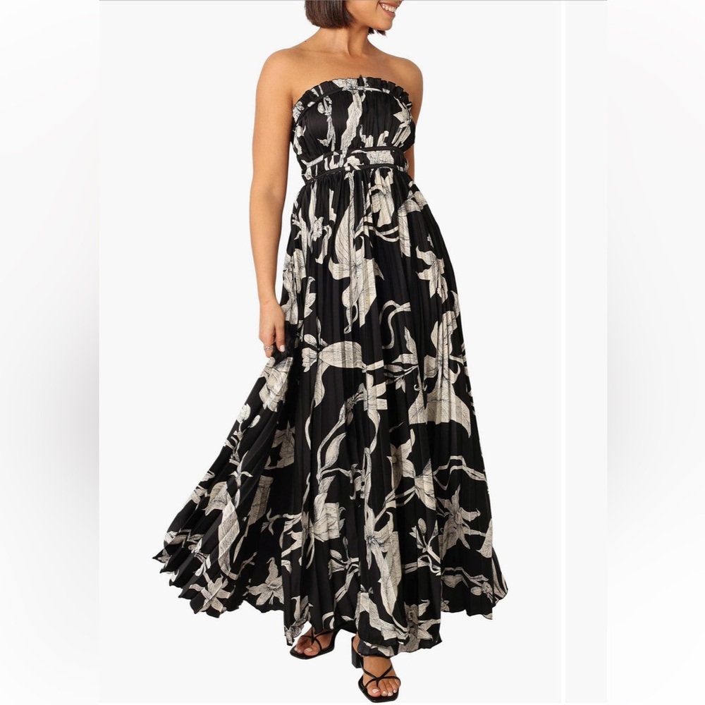 Petal & Pup Angelique Floral Strapless Pleated Maxi Dress